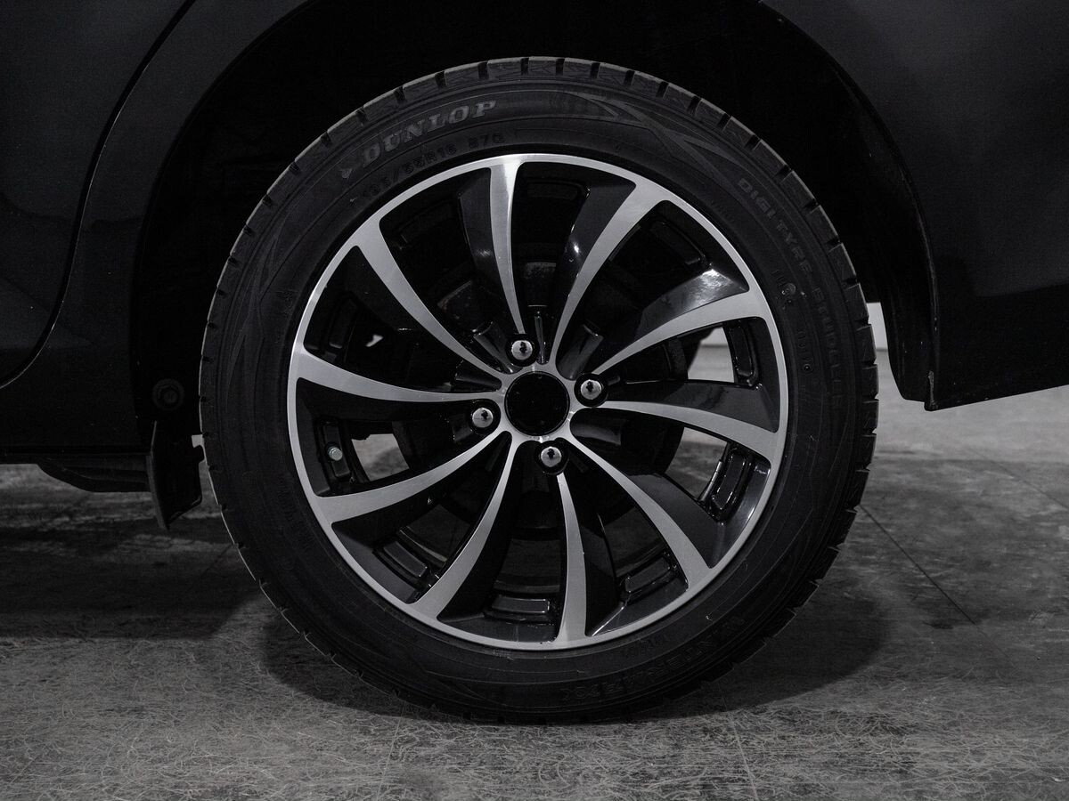 Toyota Corolla Fielder 2012 - фото автомобиля