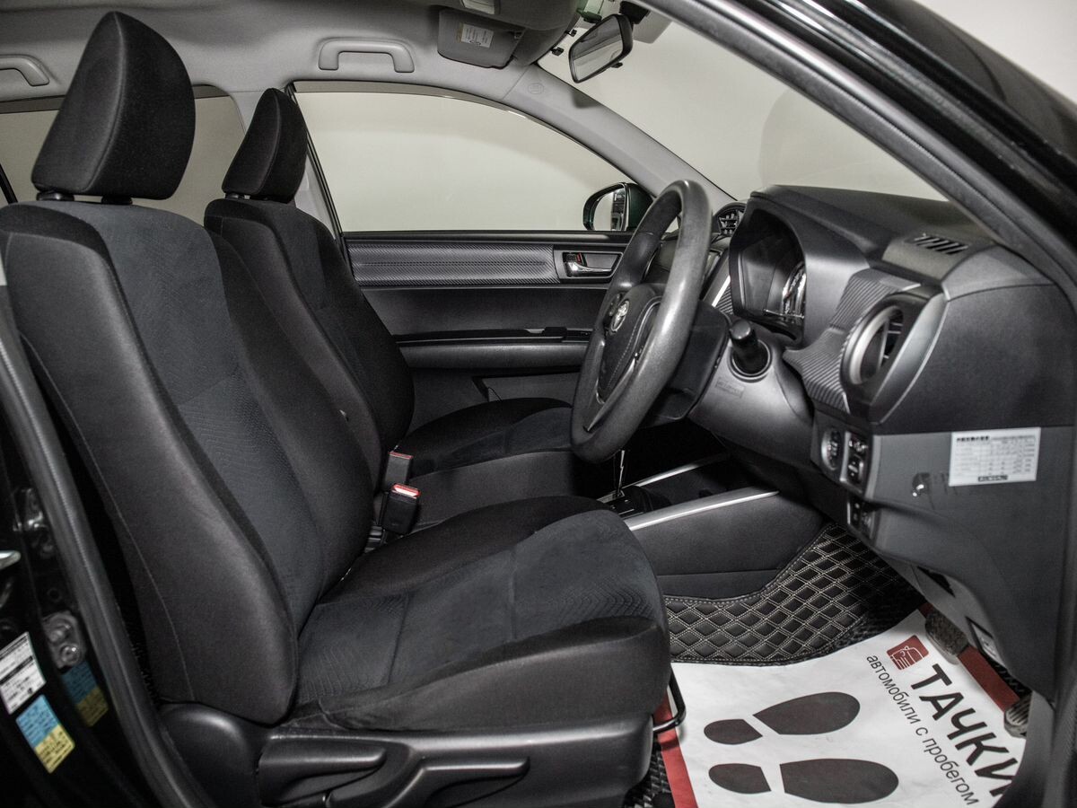 Toyota Corolla Fielder 2012 - фото автомобиля