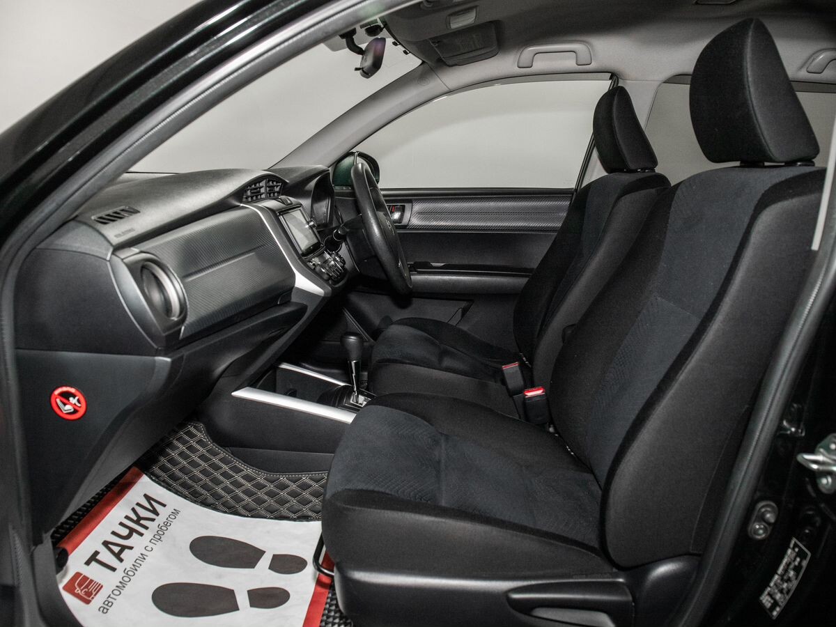 Toyota Corolla Fielder 2012 - фото автомобиля