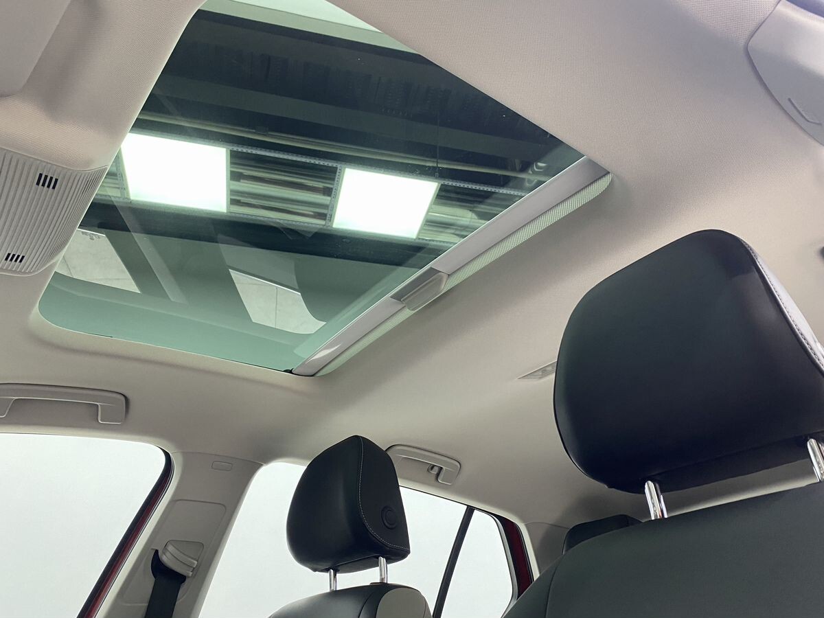 Volkswagen Golf 2021 - фото автомобиля