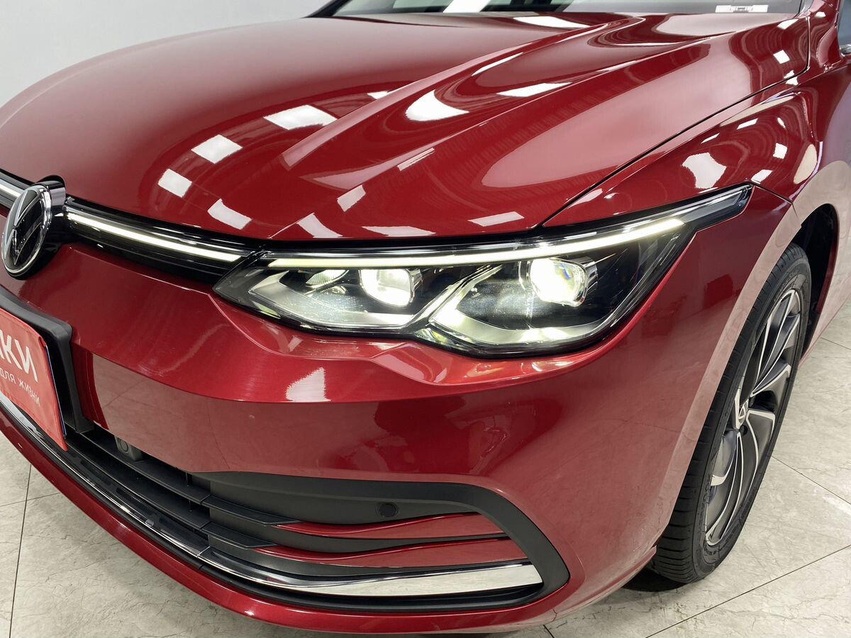 Volkswagen Golf 2021 - фото автомобиля