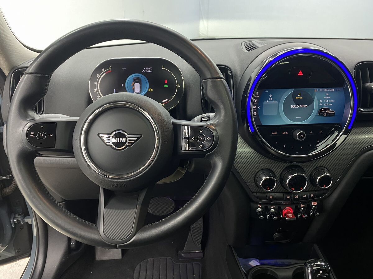 MINI Countryman 2021 - фото автомобиля