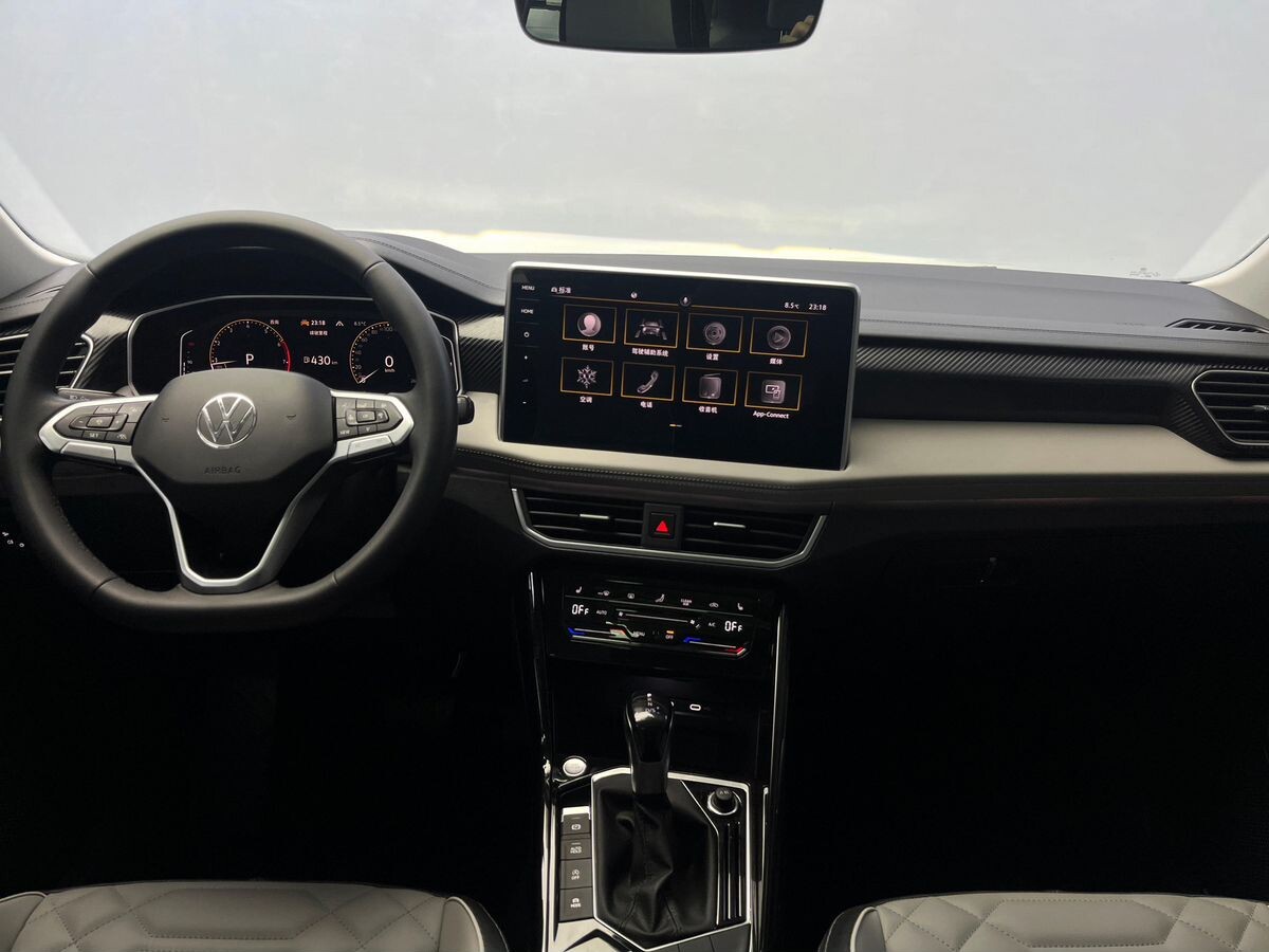 Volkswagen Tayron 2022 - фото автомобиля