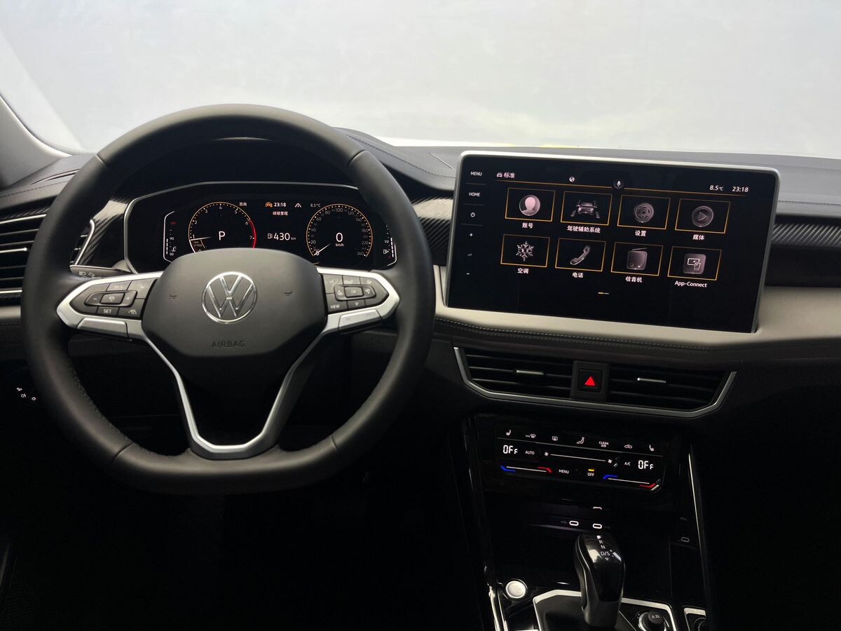 Volkswagen Tayron 2022 - фото автомобиля