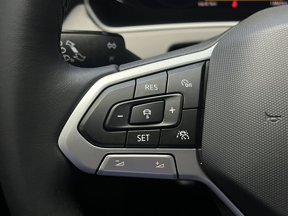 Volkswagen Tayron 2022 - фото автомобиля