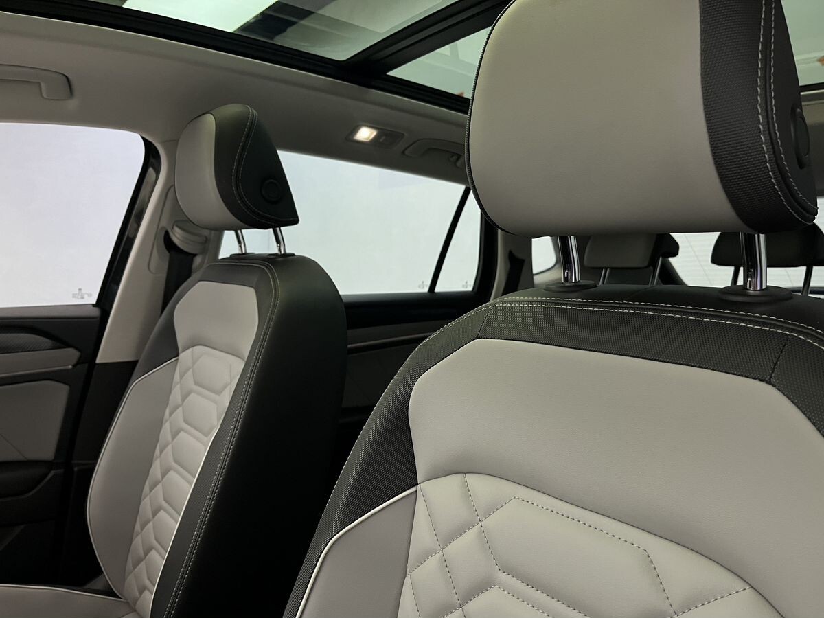 Volkswagen Tayron 2022 - фото автомобиля