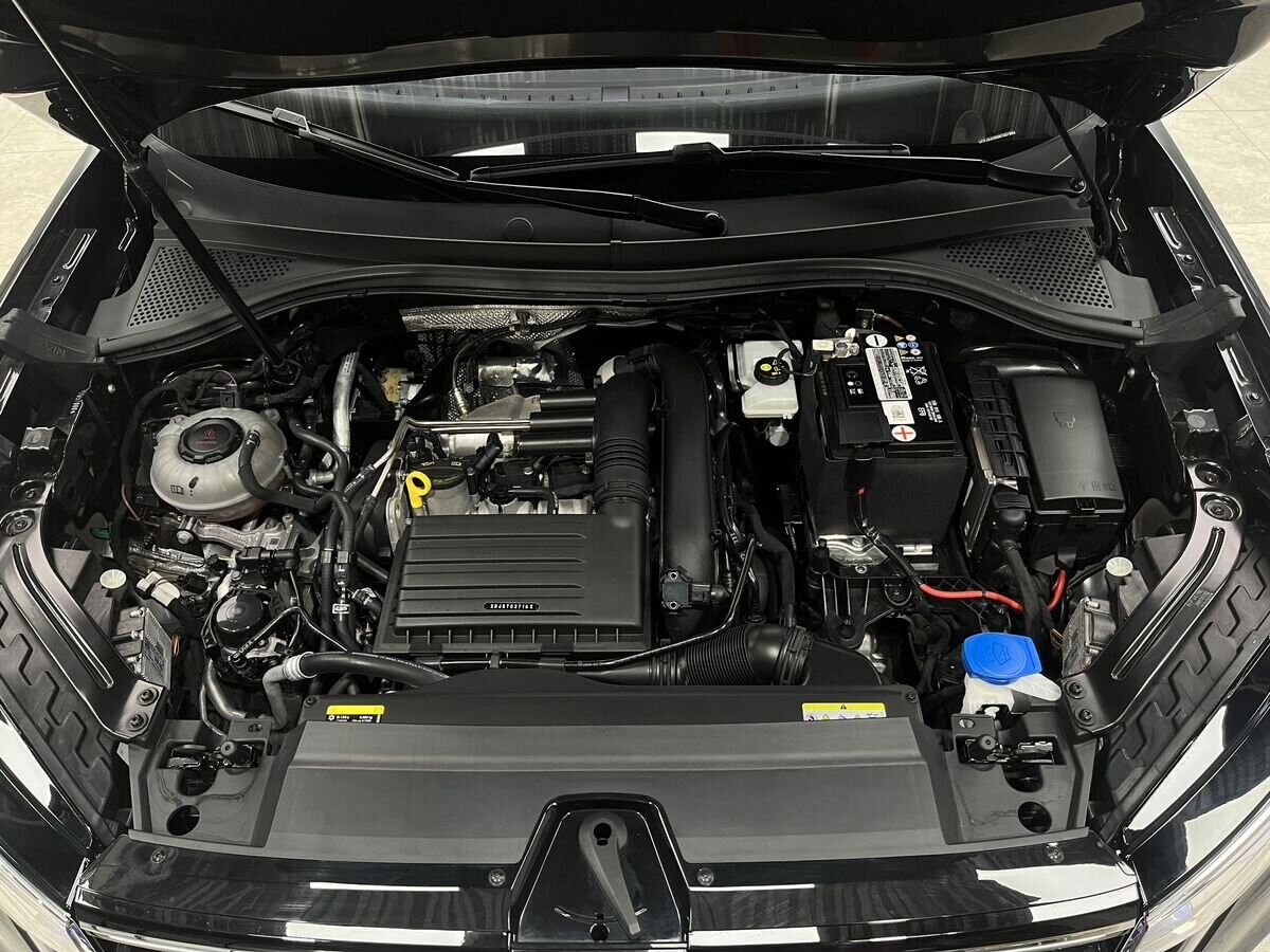 Volkswagen Tayron 2022 - фото автомобиля