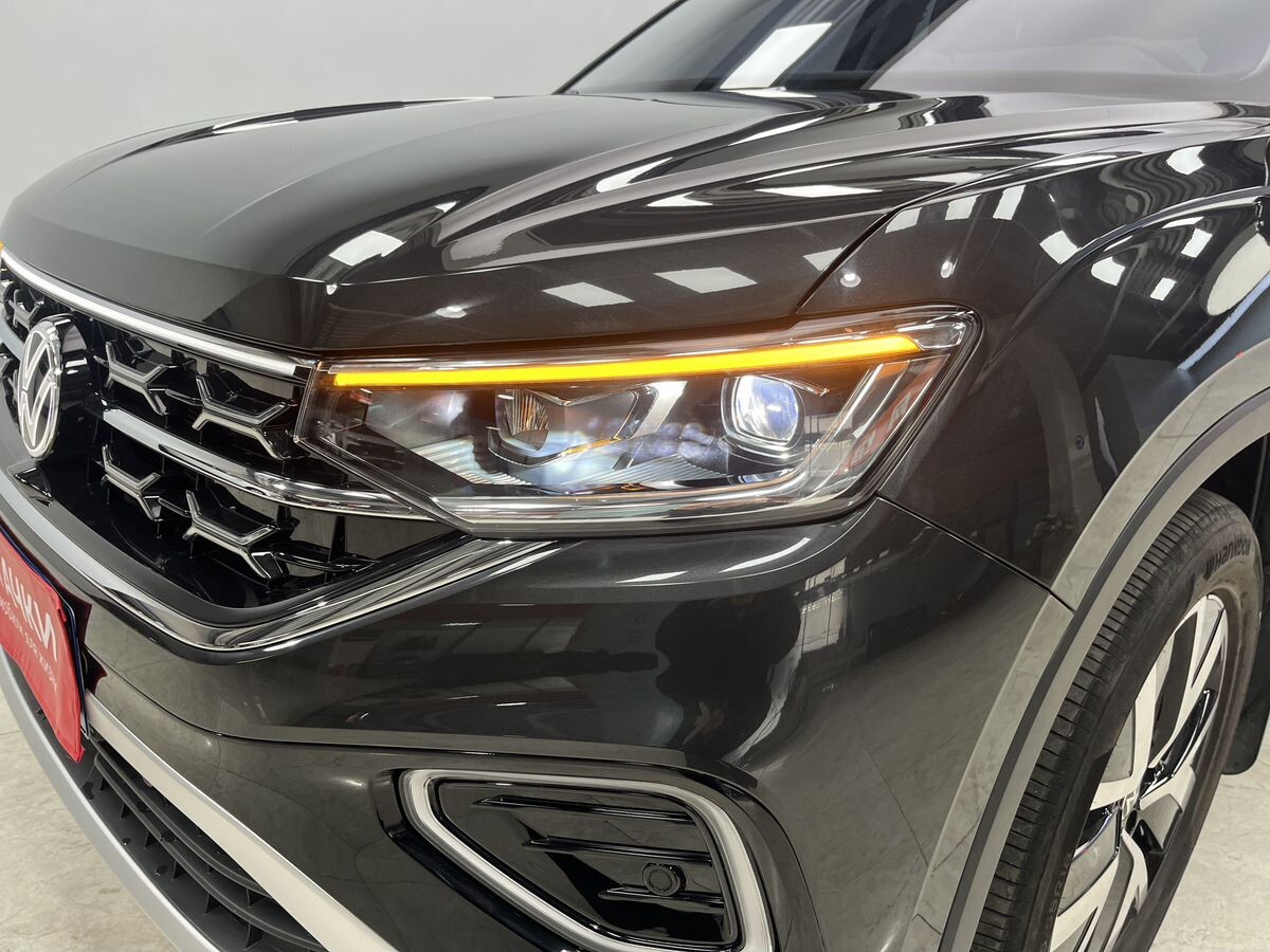 Volkswagen Tayron 2022 - фото автомобиля