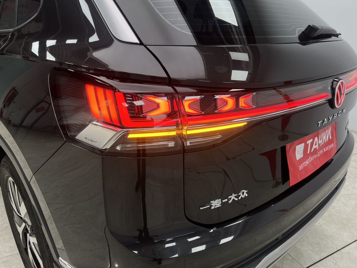 Volkswagen Tayron 2022 - фото автомобиля