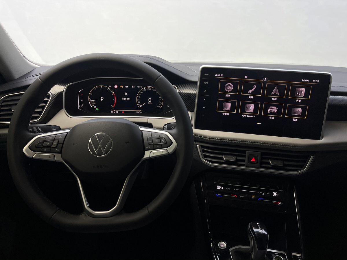 Volkswagen Tayron 2022 - фото автомобиля