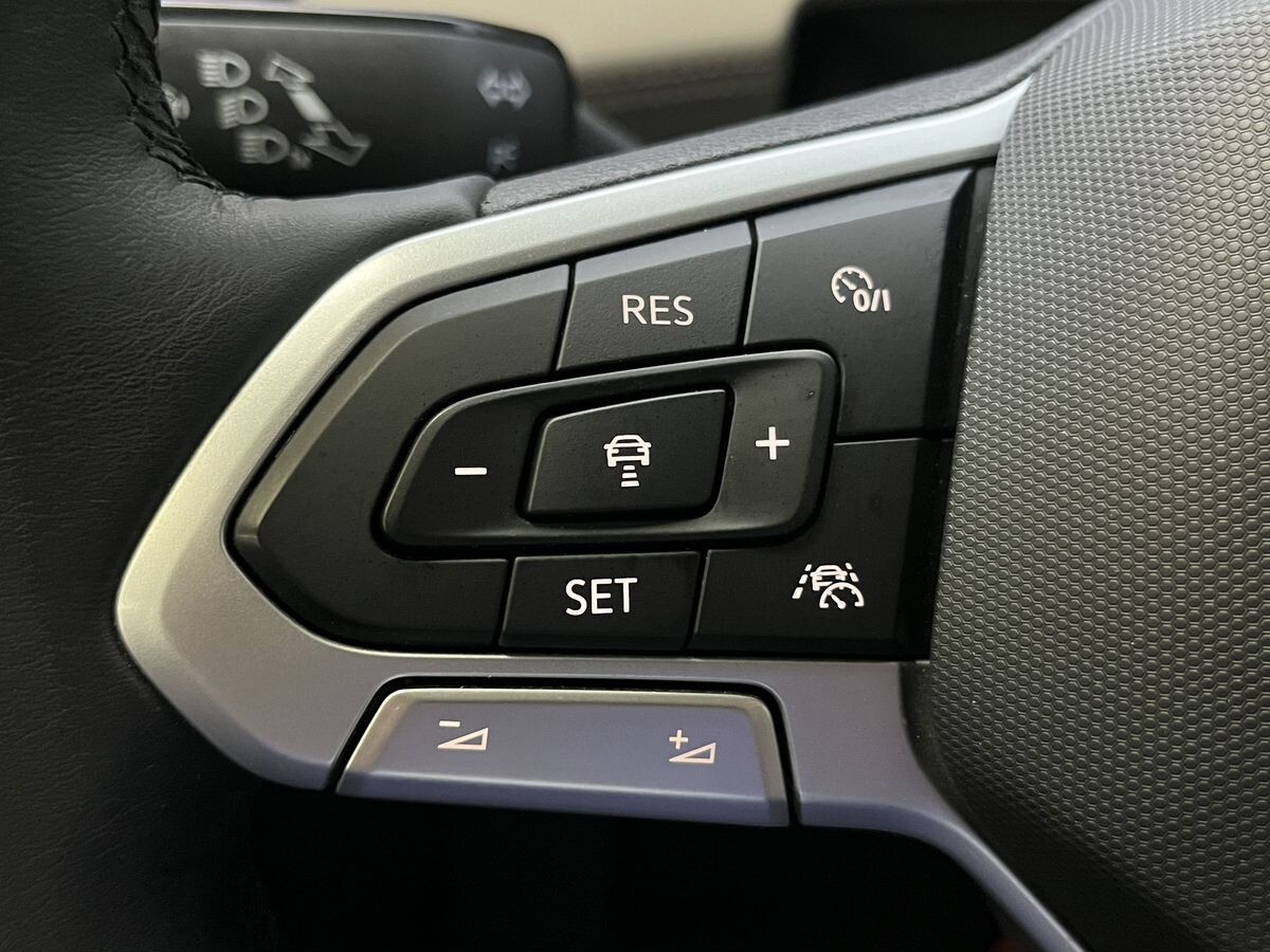 Volkswagen Tayron 2022 - фото автомобиля