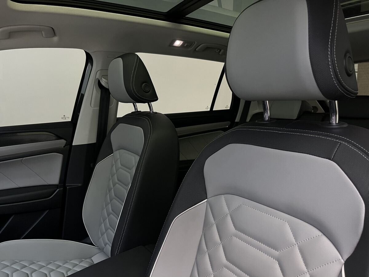 Volkswagen Tayron 2022 - фото автомобиля