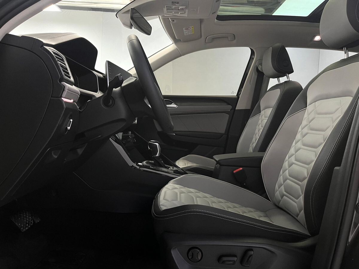 Volkswagen Tayron 2022 - фото автомобиля