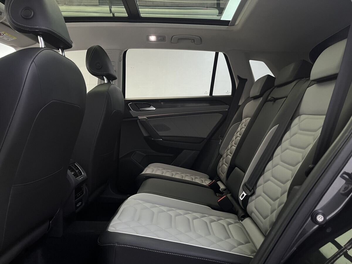 Volkswagen Tayron 2022 - фото автомобиля