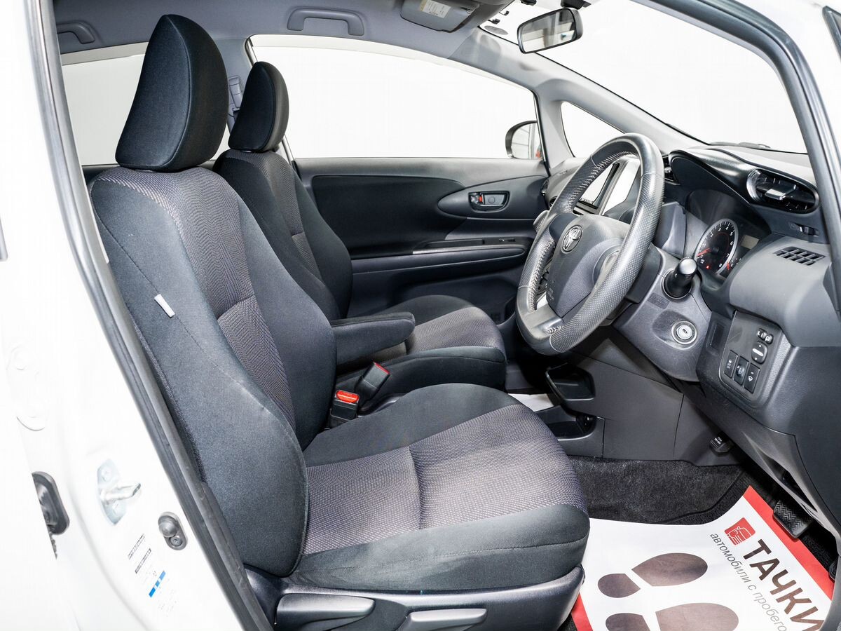 Toyota Wish 2014 - фото автомобиля