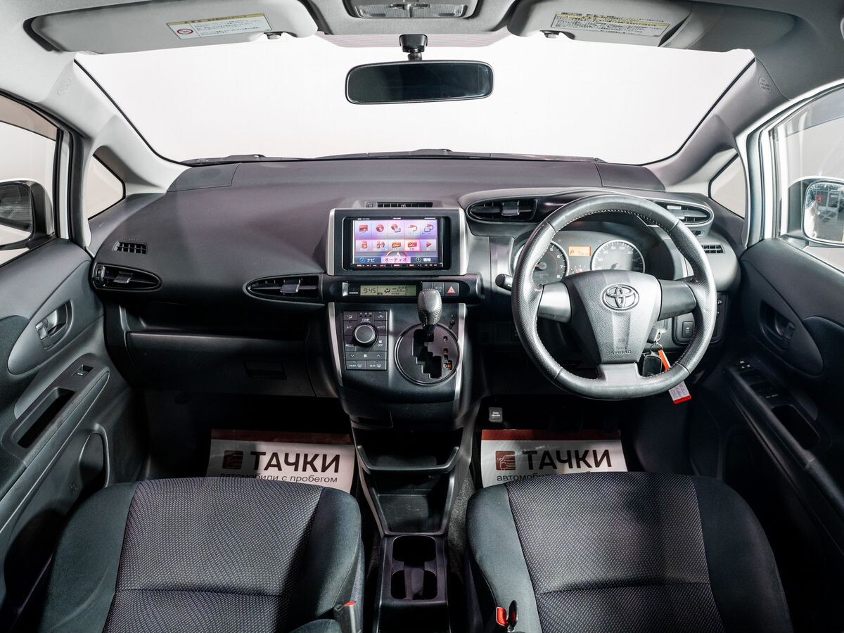 Toyota Wish 2014 - фото автомобиля
