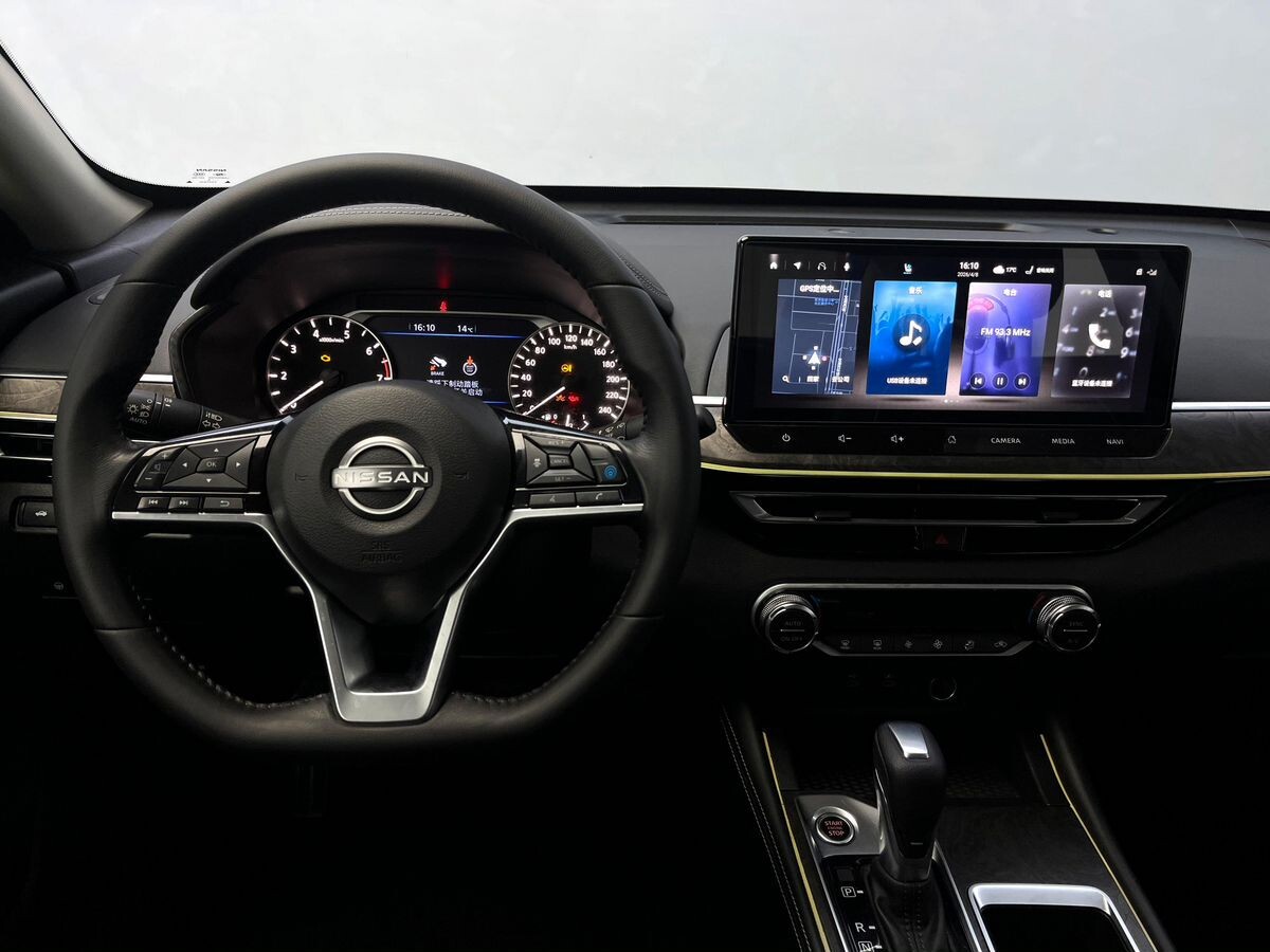 Nissan Altima 2023 - фото автомобиля