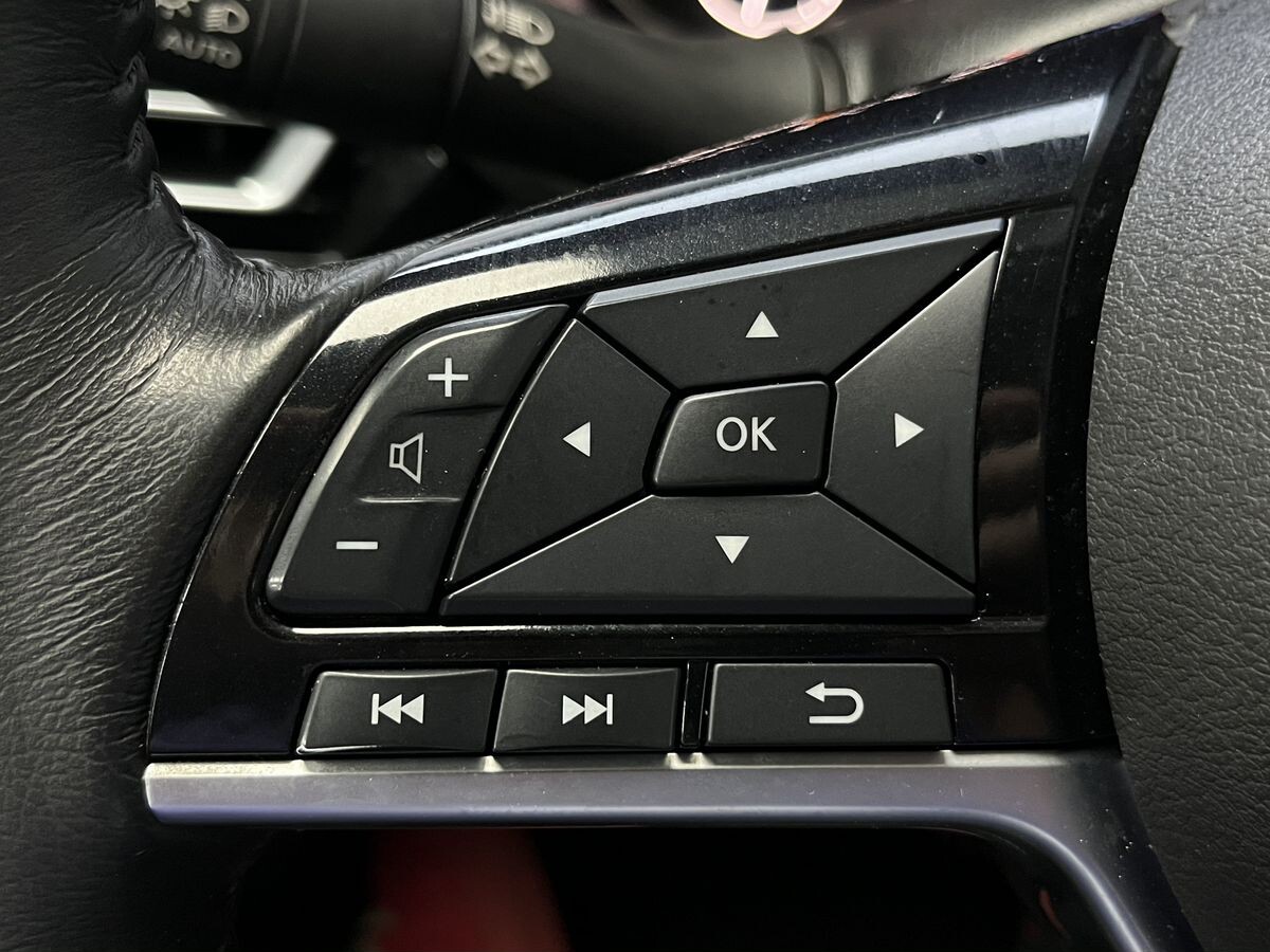 Nissan Altima 2023 - фото автомобиля