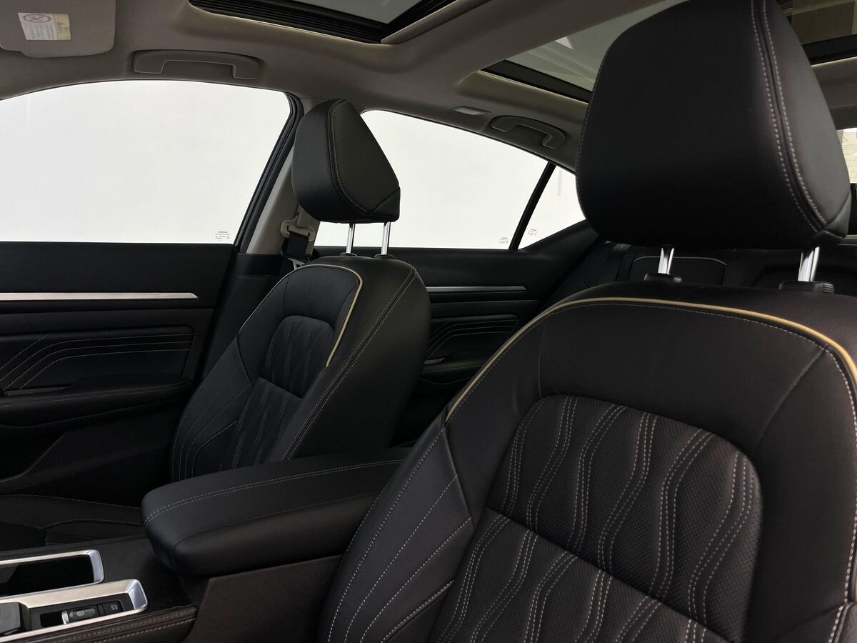 Nissan Altima 2023 - фото автомобиля