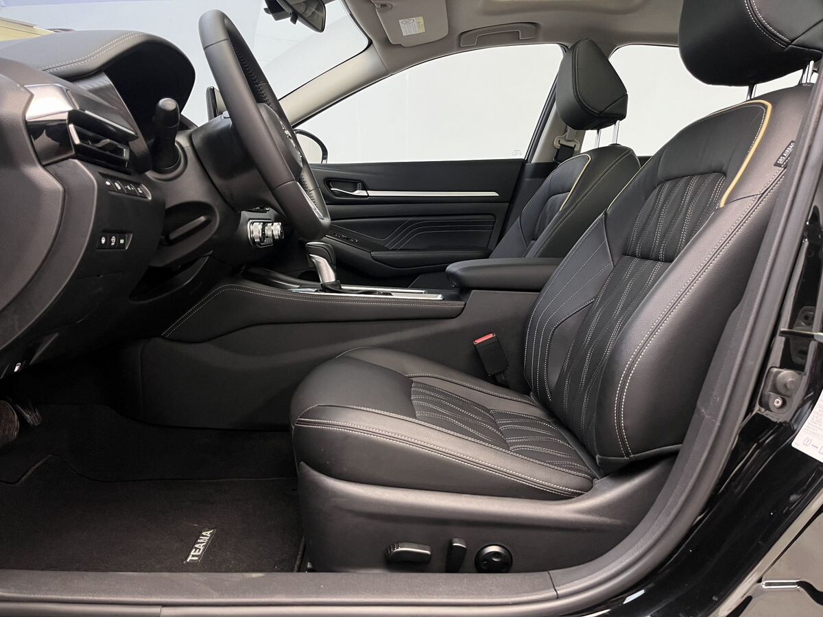 Nissan Altima 2023 - фото автомобиля