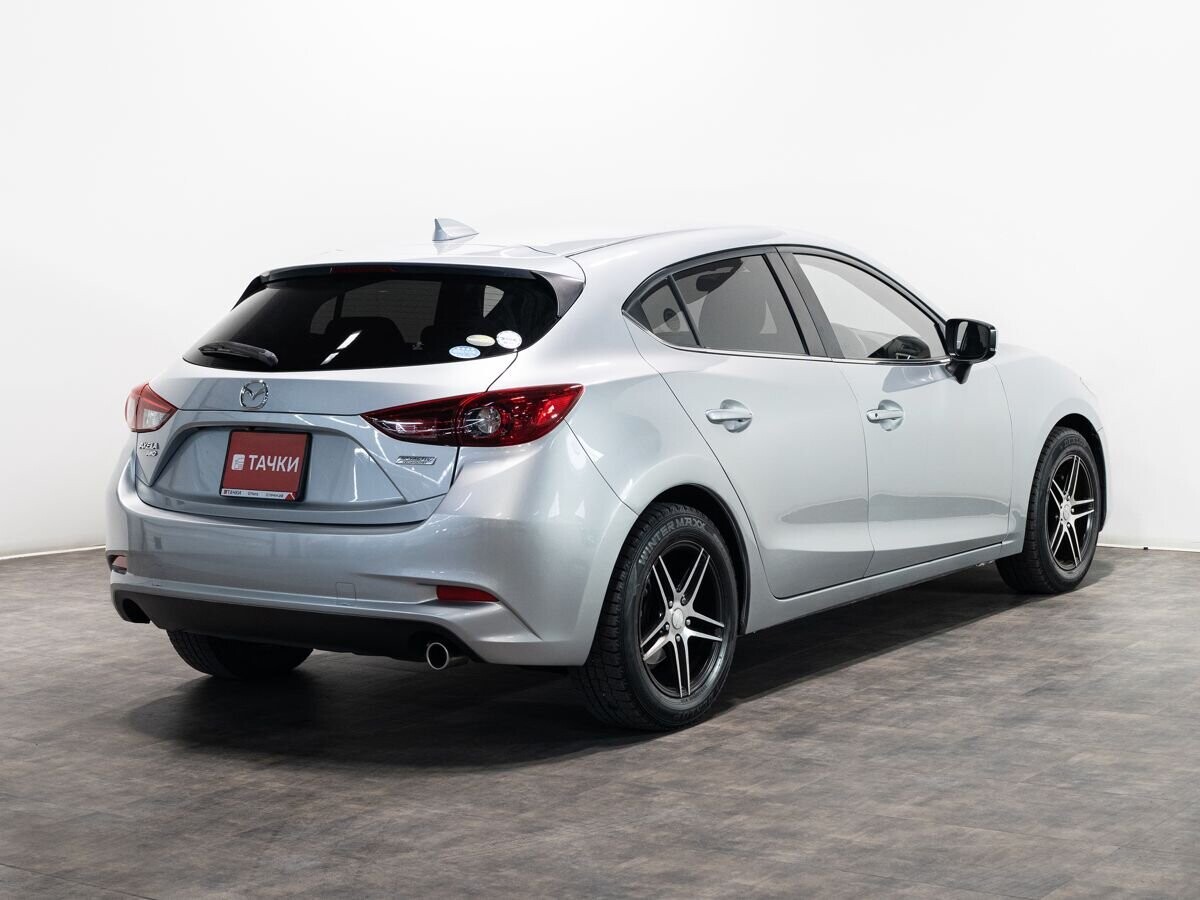 Mazda Axela 2017 - фото автомобиля