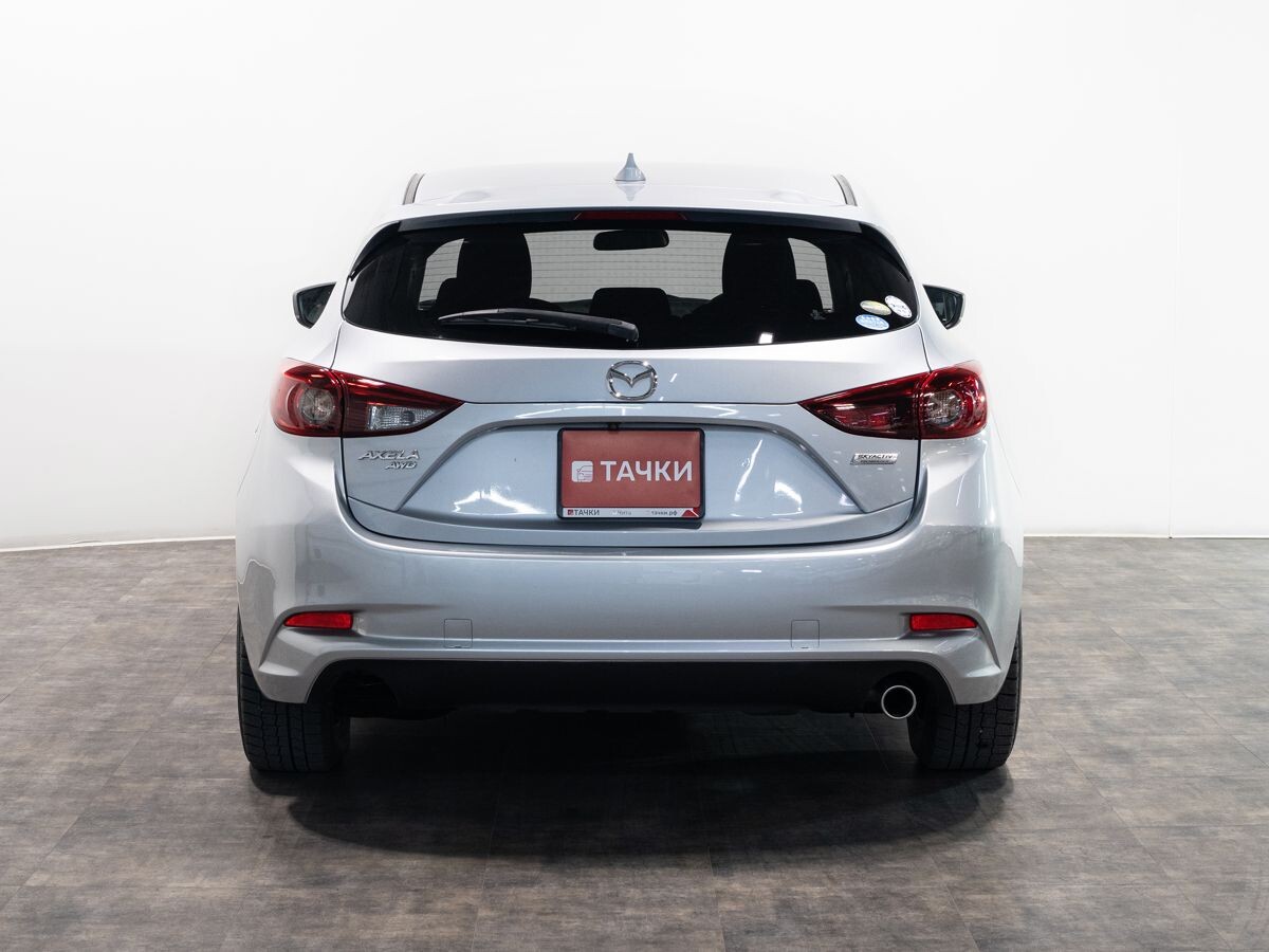 Mazda Axela 2017 - фото автомобиля