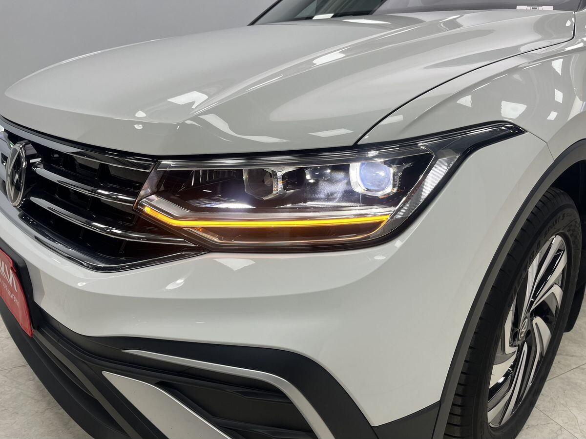 Volkswagen Tiguan 2022 - фото автомобиля