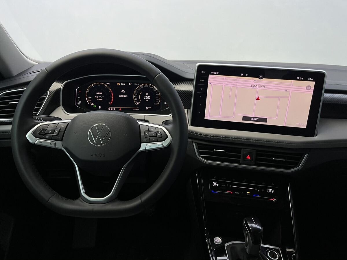 Volkswagen Tayron 2022 - фото автомобиля