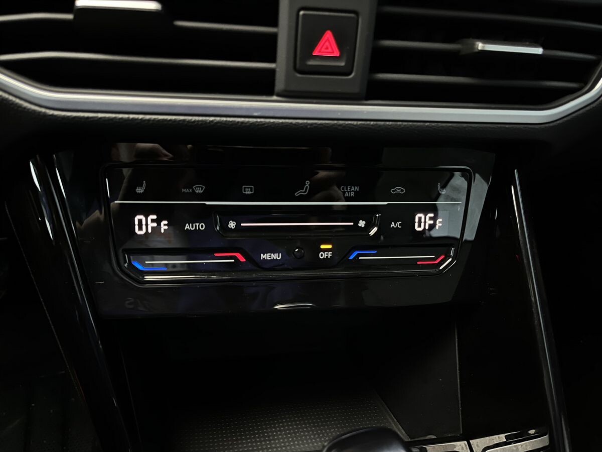 Volkswagen Tayron 2022 - фото автомобиля