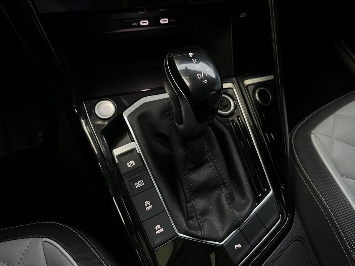 Volkswagen Tayron 2022 - фото автомобиля