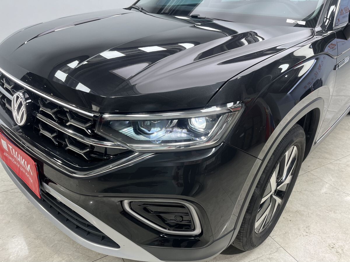 Volkswagen Tayron 2022 - фото автомобиля