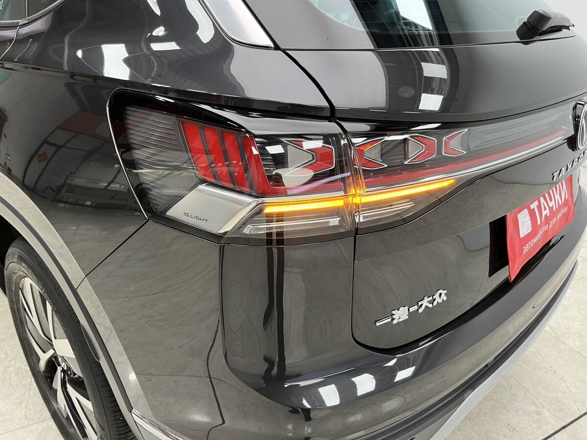 Volkswagen Tayron 2022 - фото автомобиля