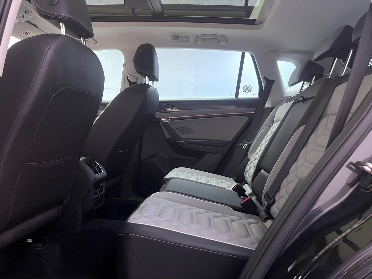 Volkswagen Tayron 2022 - фото автомобиля