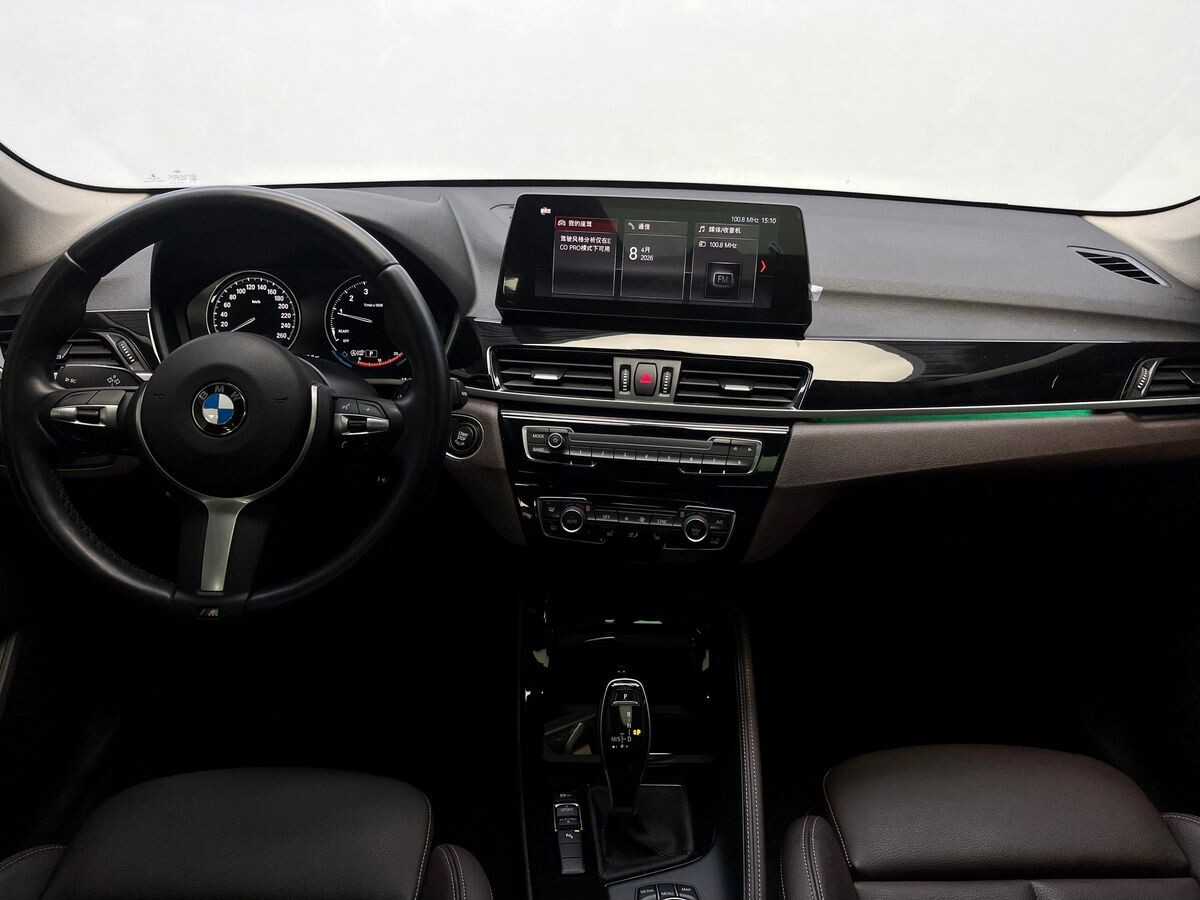 BMW X1 2022 - фото автомобиля