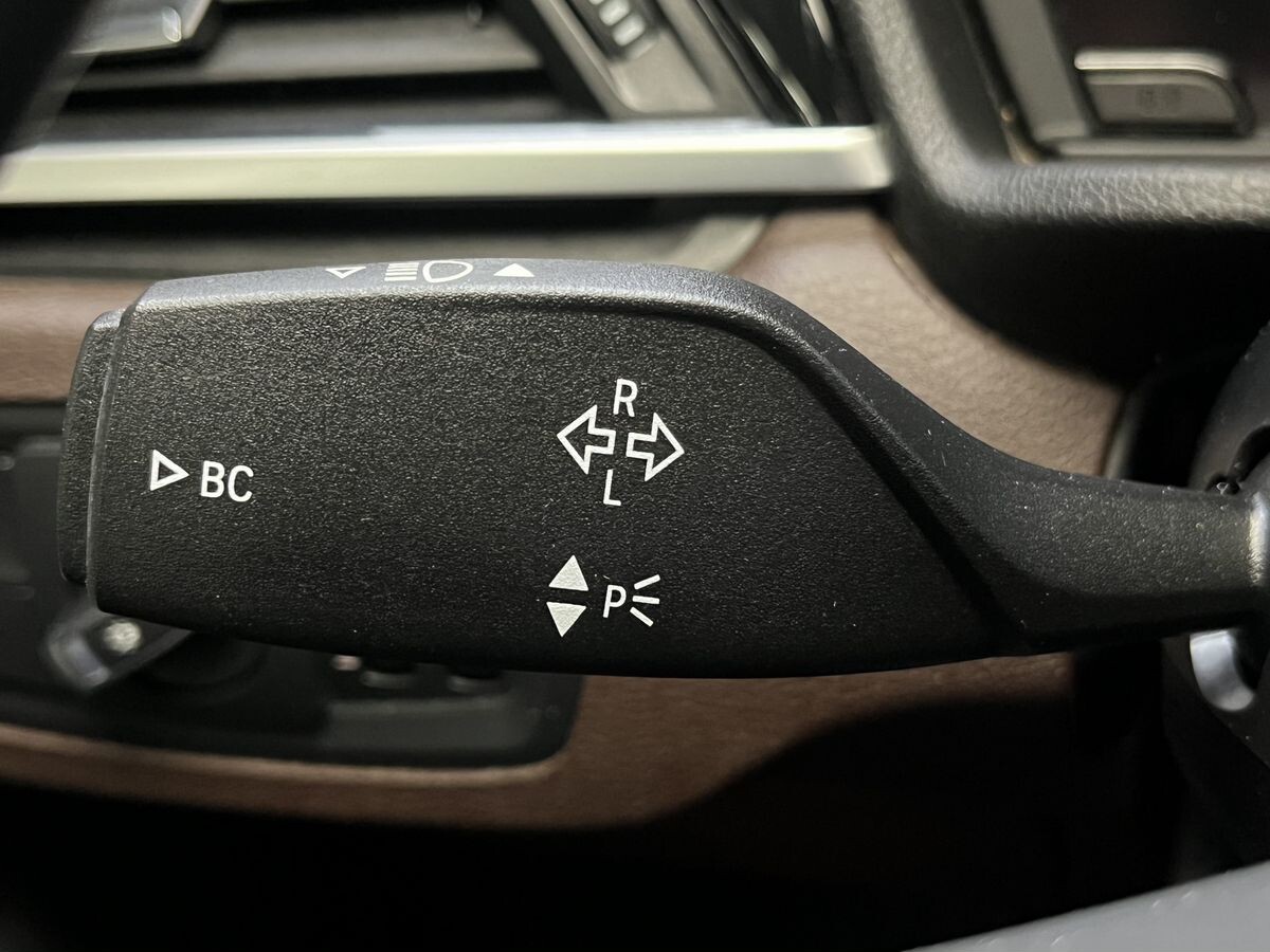 BMW X1 2022 - фото автомобиля