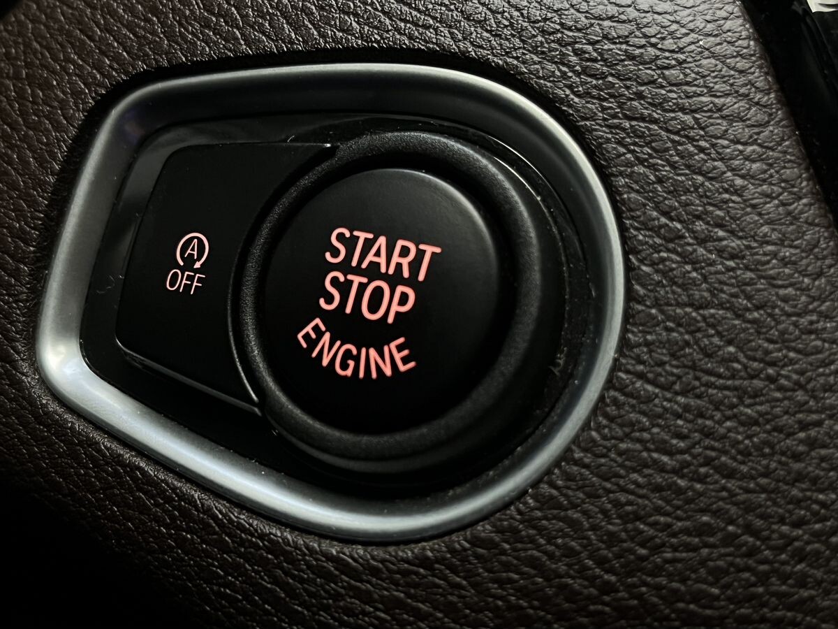 BMW X1 2022 - фото автомобиля