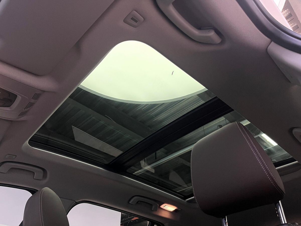 BMW X1 2022 - фото автомобиля