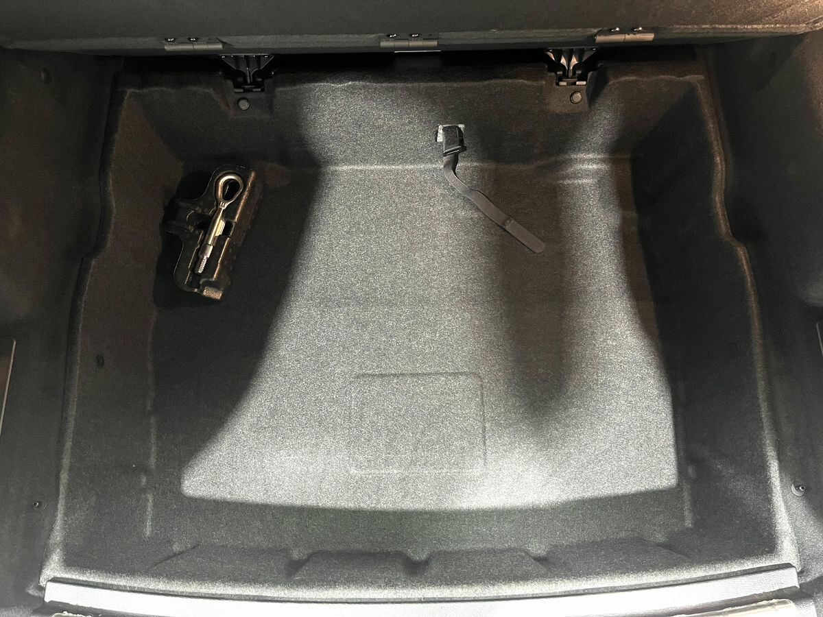 BMW X1 2022 - фото автомобиля