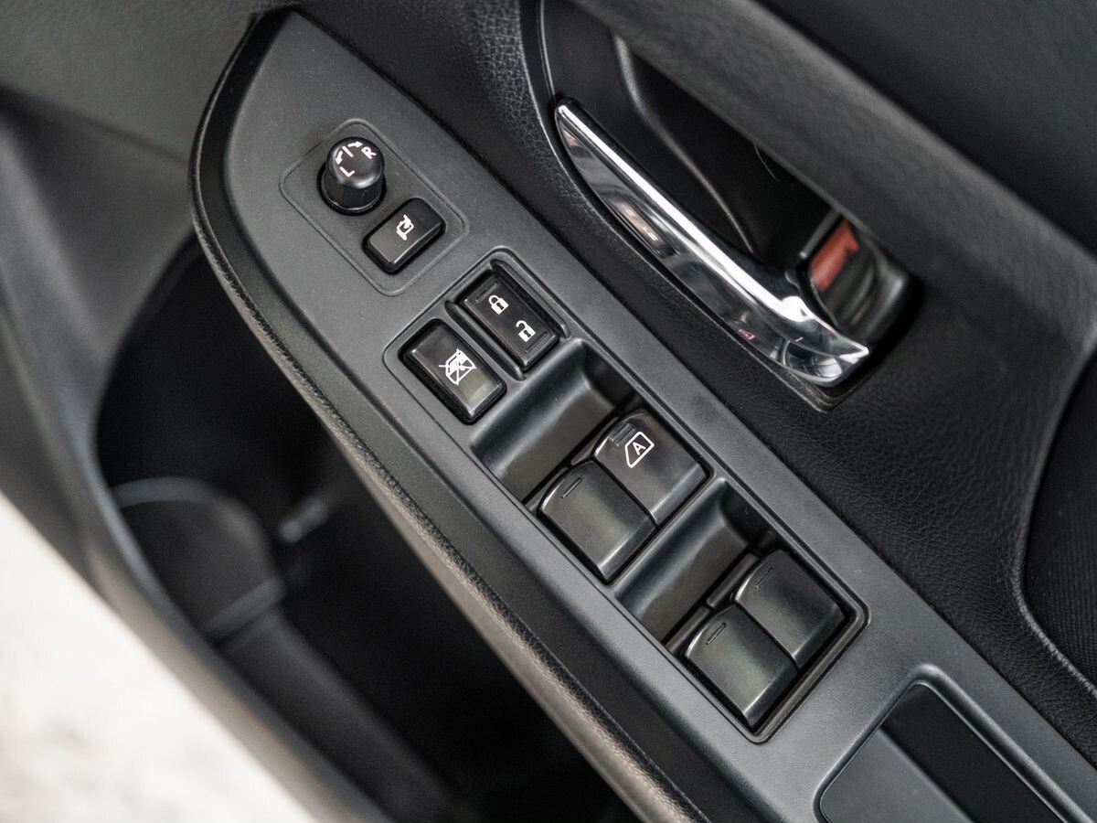 Subaru XV 2013 - фото автомобиля