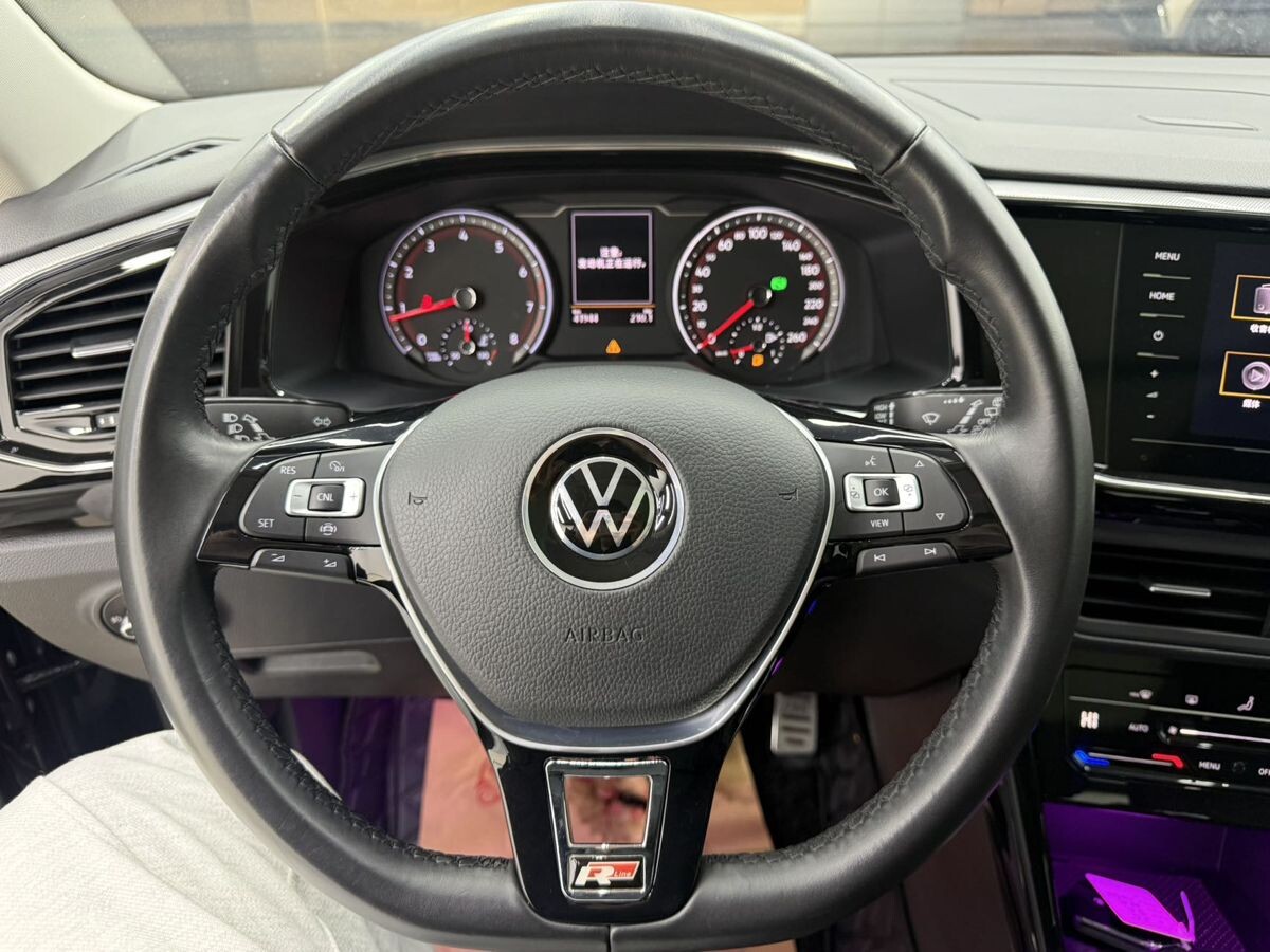 Volkswagen Tayron 2022 - фото автомобиля