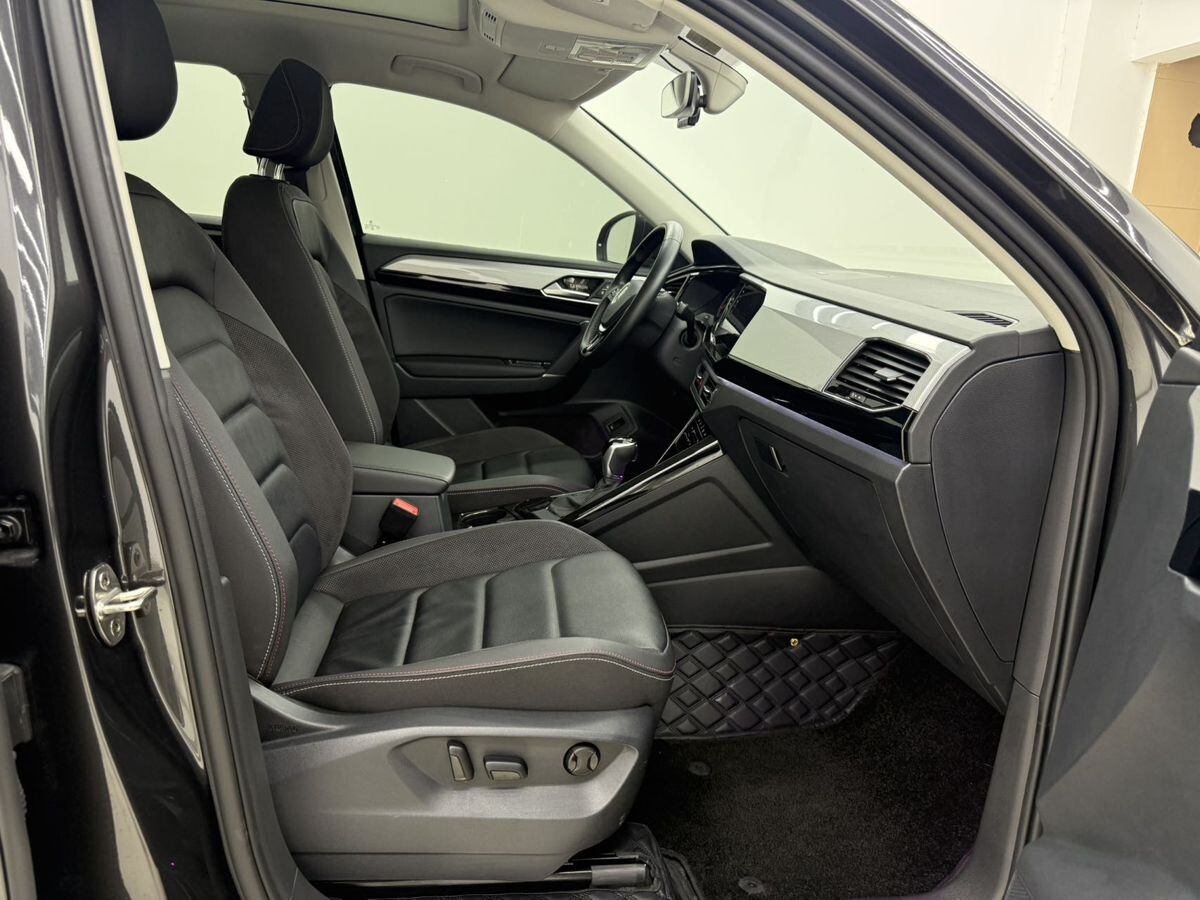 Volkswagen Tayron 2022 - фото автомобиля