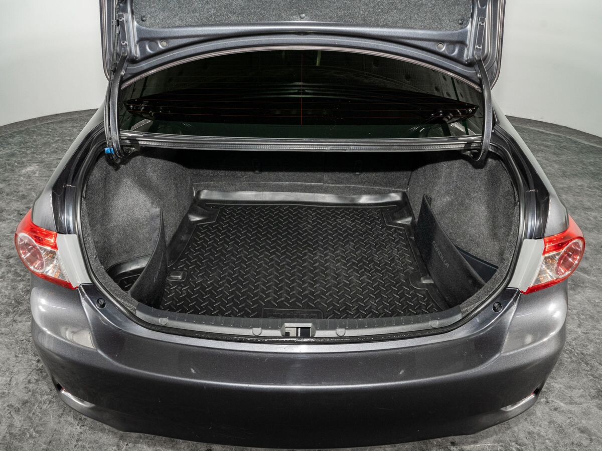 Toyota Corolla 2011 - фото автомобиля