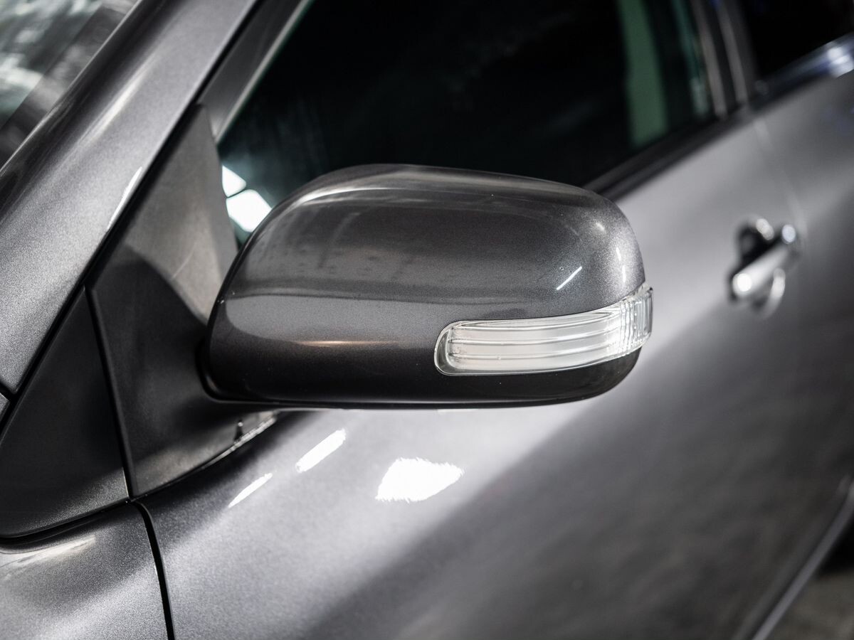 Toyota Corolla 2011 - фото автомобиля