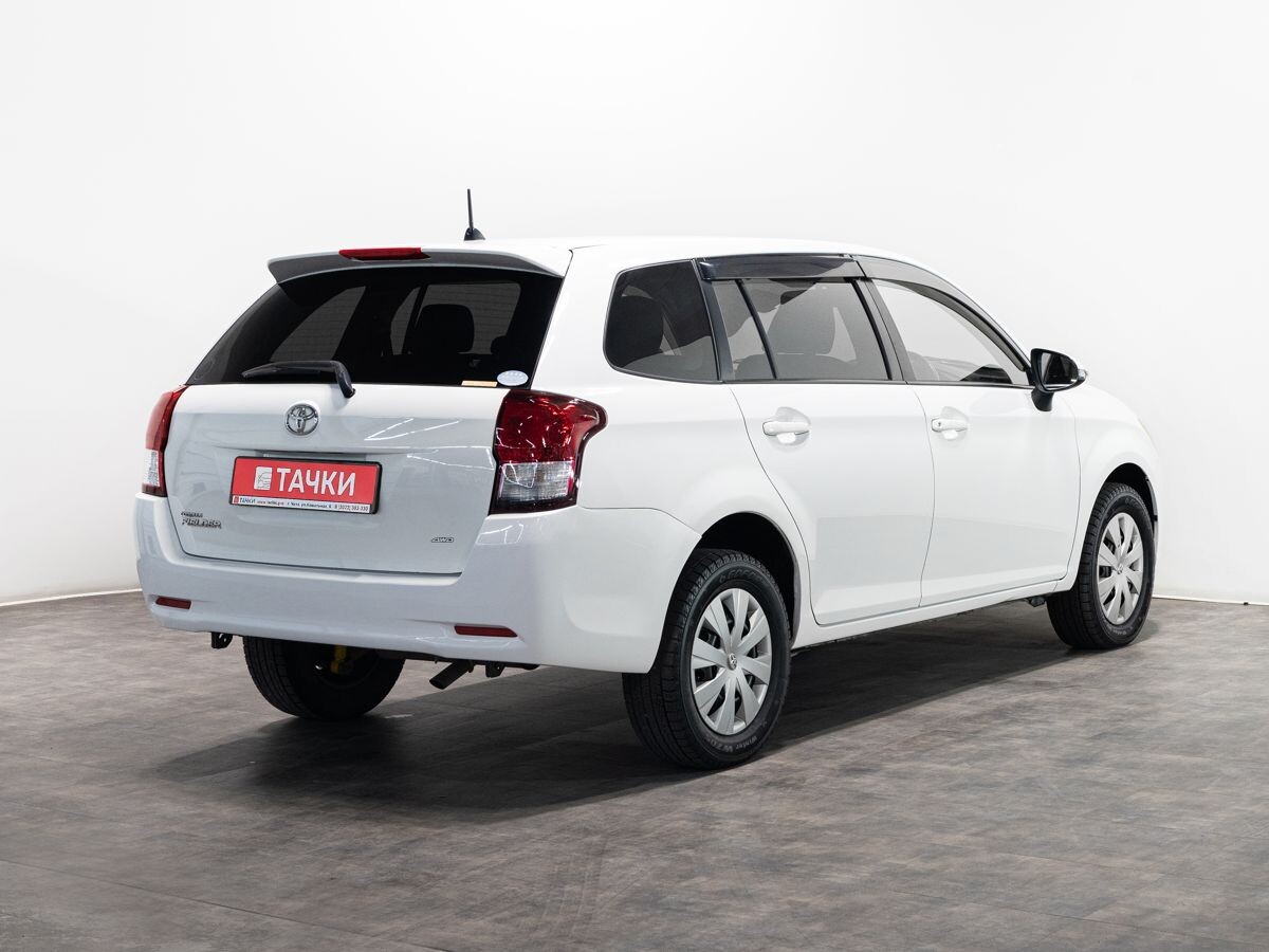 Toyota Corolla Fielder 2012 - фото автомобиля