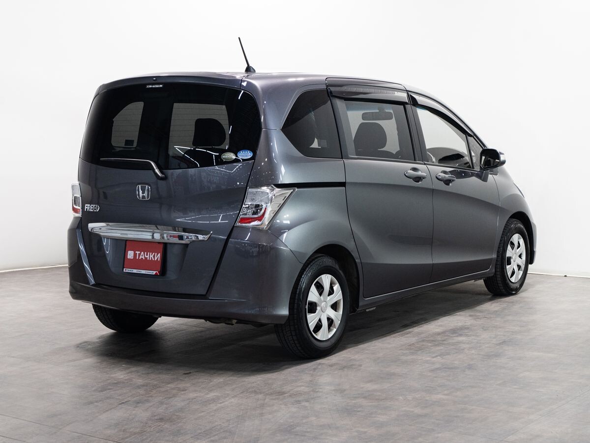 Honda Freed 2013 - фото автомобиля