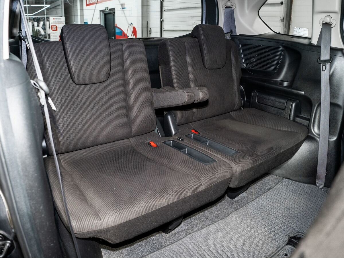 Honda Freed 2013 - фото автомобиля