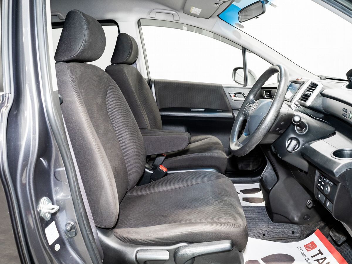 Honda Freed 2013 - фото автомобиля