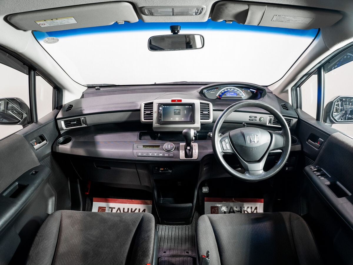 Honda Freed 2013 - фото автомобиля