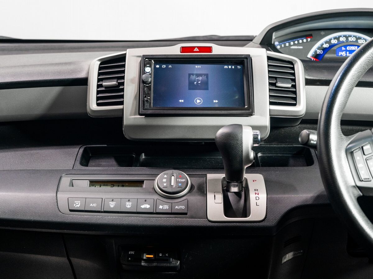 Honda Freed 2013 - фото автомобиля