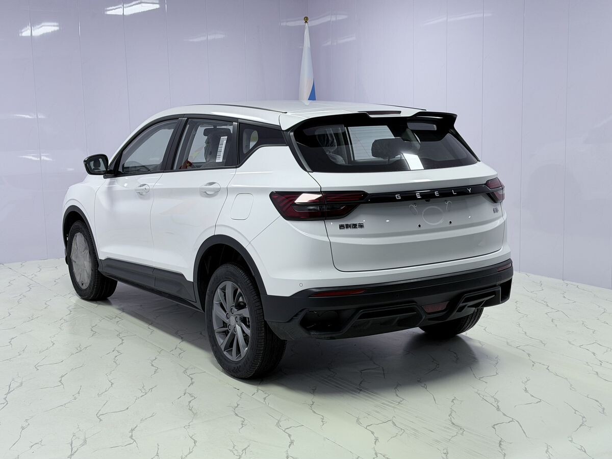 Geely Coolray 2025 - фото автомобиля